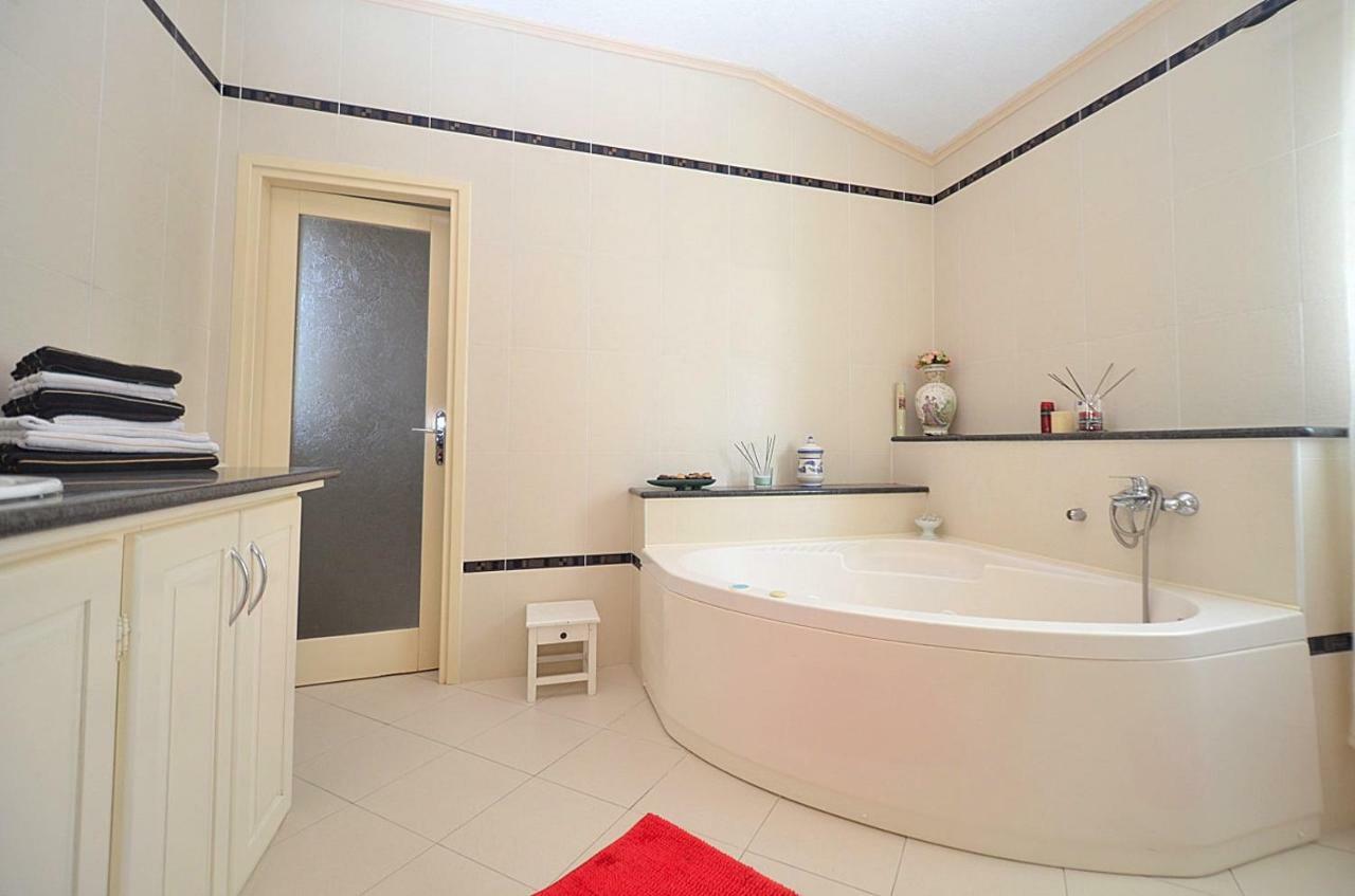 Holiday Home Sverko Novigrad Istria Exteriér fotografie